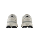 New Balance 9060 Branco e Cinza